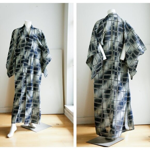 Vintage Lighweight Geometric Print  Kimono - Picture 1 of 9